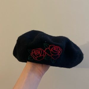 empyre black beret with rose design